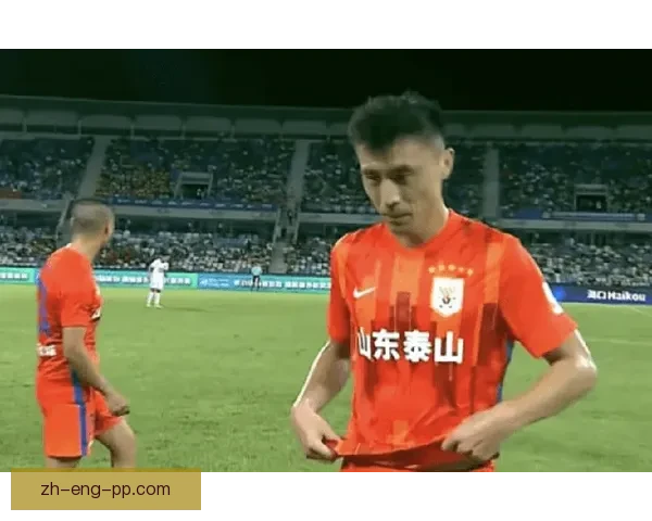 龙叔影响力爆棚泰山外援克雷桑晒与成龙打斗AI视频引热议全网